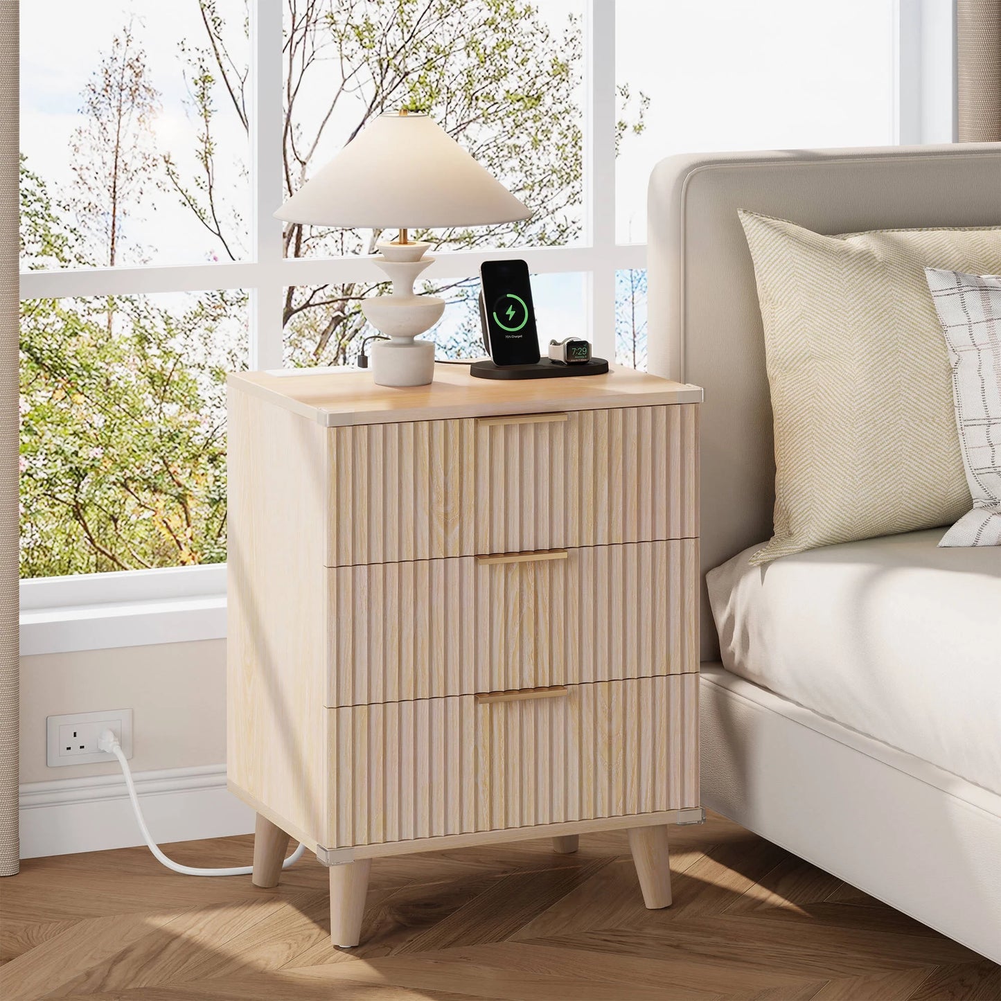 GIKPAL 3 Drawer Dresser with Charging Station, Small Dresser & Fluted End Table, Baby Dresser with Solid Wooden Legs for Bedroom, Natural