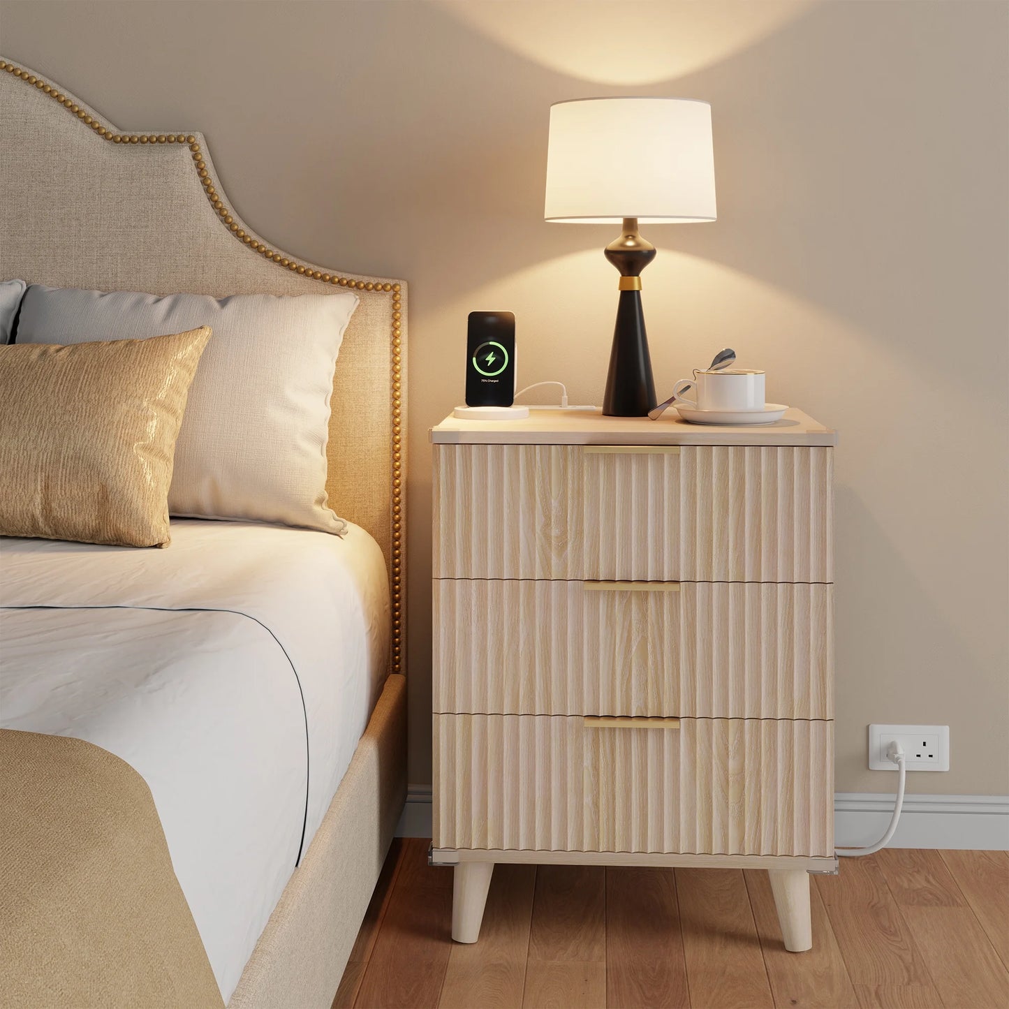 GIKPAL 3 Drawer Dresser with Charging Station, Small Dresser & Fluted End Table, Baby Dresser with Solid Wooden Legs for Bedroom, Natural