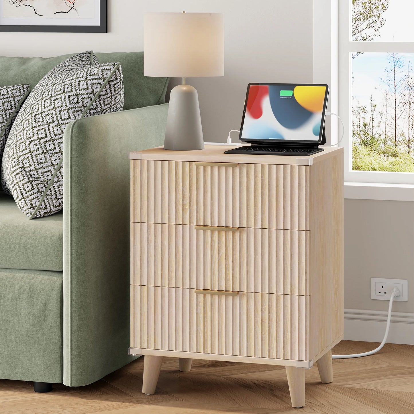 GIKPAL 3 Drawer Dresser with Charging Station, Small Dresser & Fluted End Table, Baby Dresser with Solid Wooden Legs for Bedroom, Natural