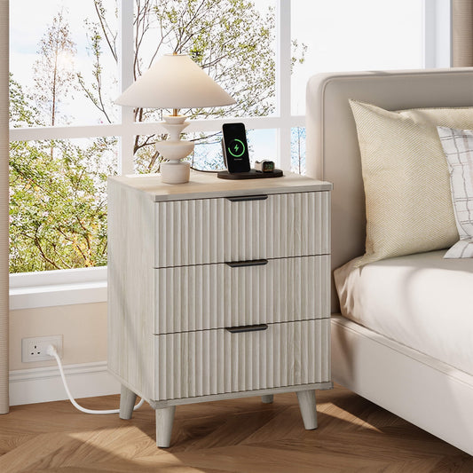 GIKPAL 3 Drawer Dresser with Charging Station, Small Dresser & Fluted End Table, Baby Dresser with Solid Wooden Legs for Bedroom, White Oak